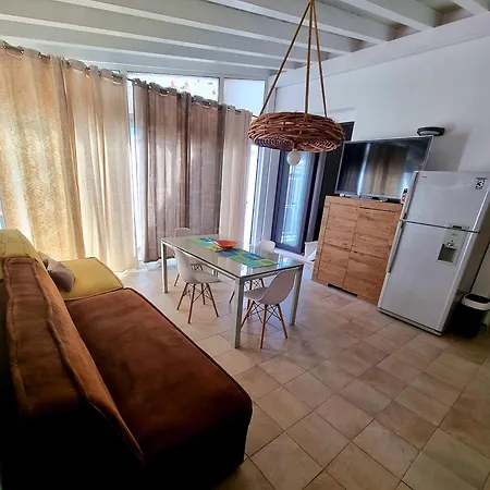 Casa Stone Bed & Breakfast