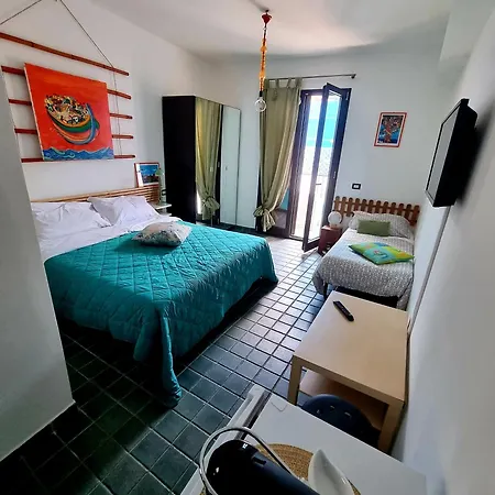 Casa Stone Bed & Breakfast 3*